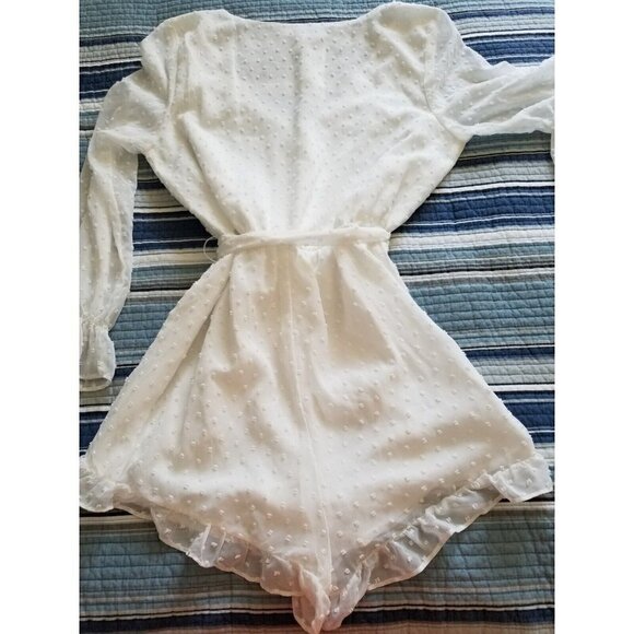BB Dakota Romper Ivory Swiss Dot Long Sleeve Wrap Top Womens Size Medium - Picture 3 of 10